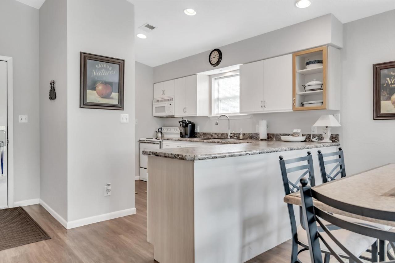 West Rockford Condo 140 Branson Bagian luar foto